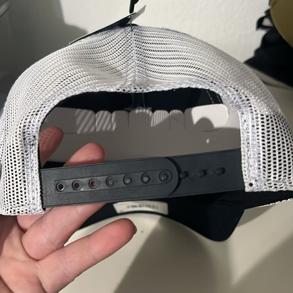 New Seattle Mariners MLB Fan Favorite Trucker Hat One Size Fits All Adjustable - Picture 9 of 10